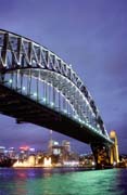 Sydney a Harbour bridge. Austrálie.