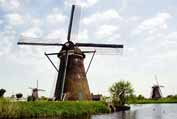 Větrné mlýny. Kinderdijk. Nizozemsko.