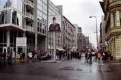 Checkpoint Charlie. Berlín. Německo.