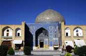 Sheikh Lotfollah mešita na náměstí Emam Khomeini. Esfahan. Írán.