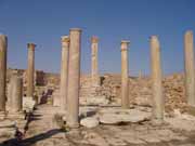Sabratha byla součástí Numidianského království Massinissa. V 2.-3 století našeho letopočtu byla přestavěna v románském stylu. Libye.