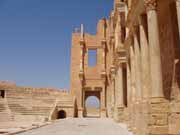 Sabratha byla součástí Numidianského království Massinissa. V 2.-3 století našeho letopočtu byla přestavěna v románském stylu. Libye.