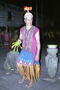 Dayak tanc tanec amana. Indonsie.