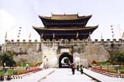 Čínská brána ve městě Dali. Čína.