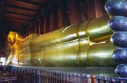 Ležící Buddha v chrámu Wat Pho. Bangkok. Thajsko.