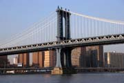 Manhattan Bridge, New York. Spojen stty americk.