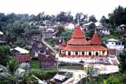 Minangkabausk tadin vesnika u Bukittinggi. Sumatra,  Indonsie.