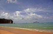 Pláž Ao Nang u města Krabi. Thajsko.