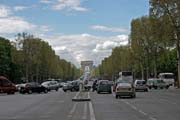 Avenue des Champs Élysées, Paříž. Francie.