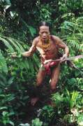 Mentawajec z ostrova Siberut. Sumatra, Indonésie.
