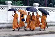 Mniši. Laos.