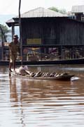 Vodn doprava, Jezero Inle. Myanmar (Barma).