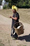 Žena z etnika Pa-O. Vesnice kolem jezera Inle. Myanmar (Barma).