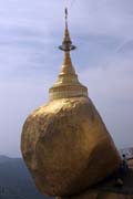 Stupa Kyaiktiyo (Golden rock). Myanmar (Barma).