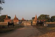 Chrámy v Baganu se rozkládají na ploše 42 km čtverečních. Většina chrámů byla postavena v letech 1000-1200, kdy byl Bagan hlavním městem první Barmské říše. Myanmar (Barma).
