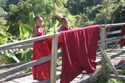 Mladí mniši. Provincie Chin. Myanmar (Barma).