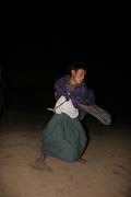 Tradiční tance lidí Chin. Vesnice Aye, provincie Chin. Myanmar (Barma).