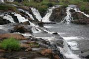 Vodopády Lobe jsou jedno z mála míst na světě kde vodopády padají přímo do moře. Kamerun.