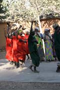 Tradin tanec. Vesnice Oudjilla. Kamerun.