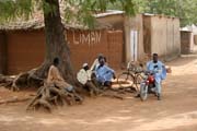 Na ulici ve vesnici Rey Bouba. Kamerun.