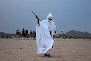 Tanec na tradiční tuarežské svatbě. Oblasti pohoří Air. Niger.