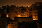 Star Sana v noci. Jemen.