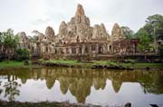 Bayon - chrm smjcch se tv. Oblast chrm Angkor Wat. Kamboda.