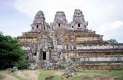 Chrm Ta Keo - jeden z mnoha z chrmov oblasti Angkor Wat. Kamboda.