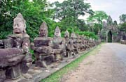 Jin brna chrmovho komplexu Angkor Thom. Oblast chrm Angkor Wat. Kamboda.