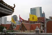 Wat Hua Lamphong patrí mezi novejší chrámy v Bangkoku stojí prímo v moderním centru, Thajsko. Thajsko.