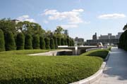Pamtnku mru v Hiroim (Hiroshima Peace Memorial Park). Japonsko.
