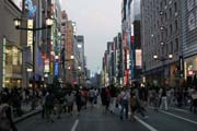 Čtvrť Ginza, Tokio. Japonsko.