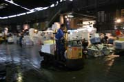 Rybí trh Tsukiji, Tokio. Japonsko.
