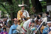 Tsurugaoka Hachiman-gu Shrine Reitaisai (Každoroční Festival) svatyně Tsurugaoka Hachiman-gu. Tento den se koná Yabusame - tradiční japonská lukostřelba z koně. Město Kamakura. Japonsko.