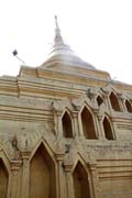 Buddhistický chrám Wat Jong Kham (Zom Kham), město Kengtung. Myanmar (Barma).