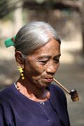 Žena z etnika Chin, okolí Mrauk U. Myanmar (Barma).