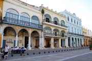 Plaza Vieja, star Havana (Habana Vieja). Kuba.