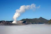 Gunung Bromo v rannch mracch. Jva, Indonsie.