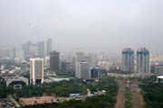 Jakarta se mn a po letech nov pohled na panorama msta. Jva, Indonsie.