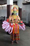 Přípravy během Ernakulam Shiva Temple Festivalu. Ernakulam, Kerala. Indie.
