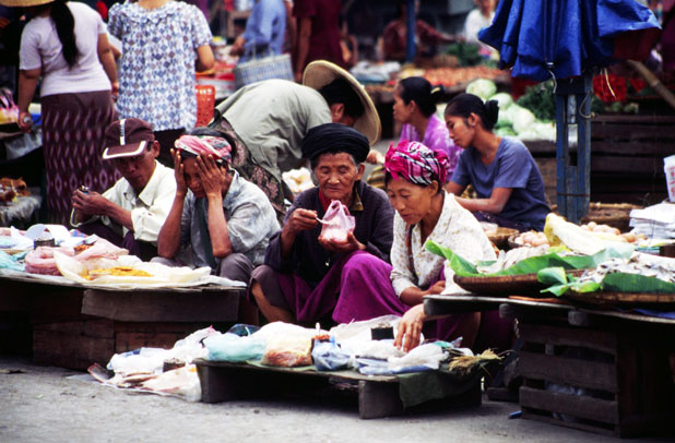 Na trhu. Vesnice Hsipaw. Myanmar (Barma).