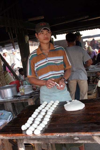 Trh, jezero Inle. Myanmar (Barma).