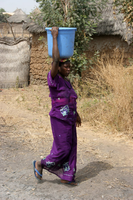 Na ulici ve vesnici Rey Bouba. Kamerun.