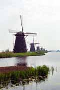 Větrné mlýny. Kinderdijk. Nizozemsko.