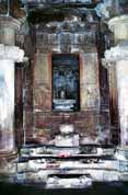 Oltář v chrámu v Khajuraho. Indie.