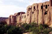 Pouštní vesnice Kharanagh. Okolí města Yazd. Írán.