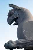 Kamení strážci (griffin-headed beasts) Persepolských vykopávek. Írán.