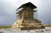 Hrobka Cyruse. Ruiny Pasargadae. Írán.