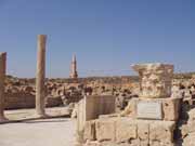 Sabratha byla soust Numidianskho krlovstv Massinissa. V 2.-3 stolet naeho letopotu byla pestavna v romnskm stylu. Libye.