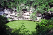 Svat cenota, Chichen Itza. Mexiko.